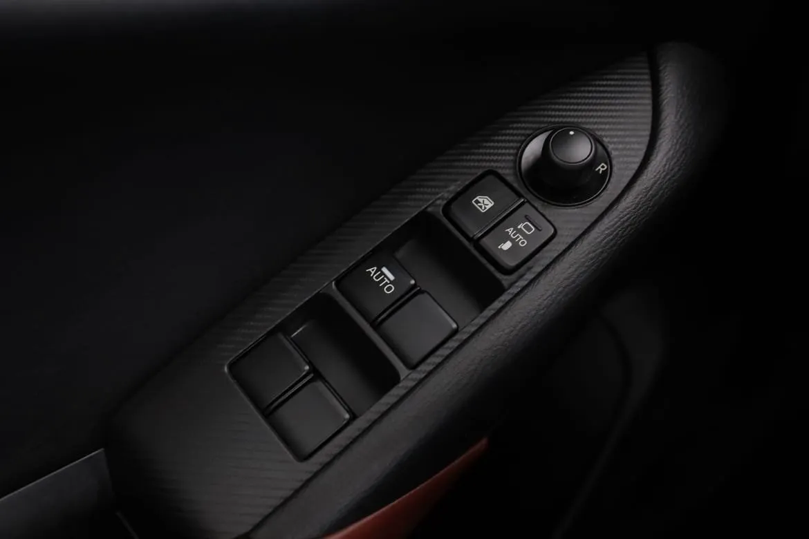 Vehicle image 35