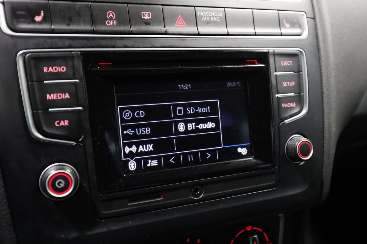 Vehicle image 20