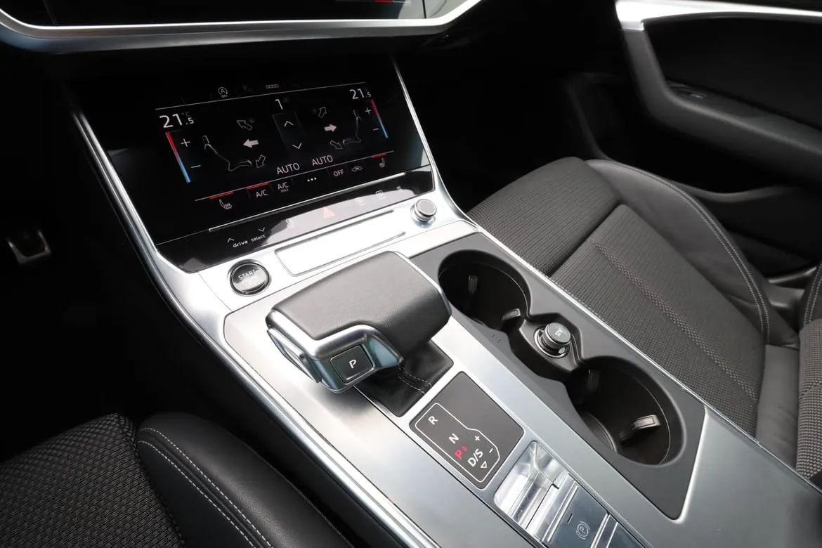 Vehicle image 23