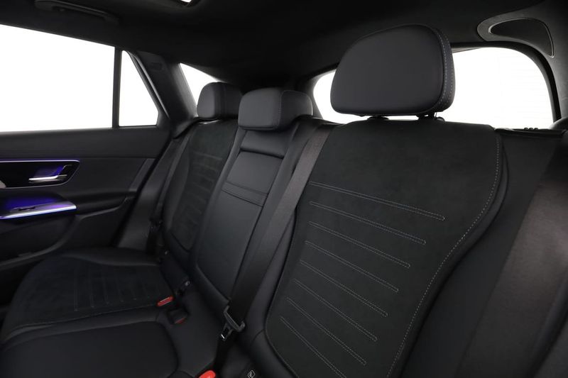 Mercedes GLC300 bild 15