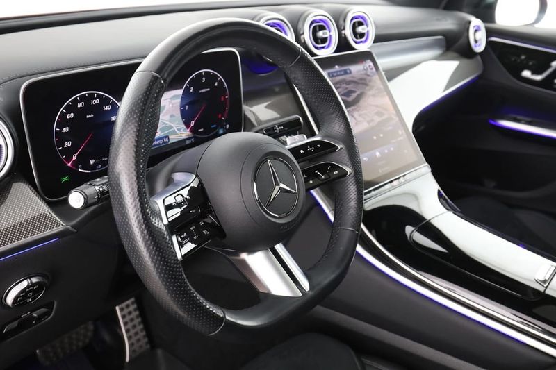 Mercedes GLC300 bild 12