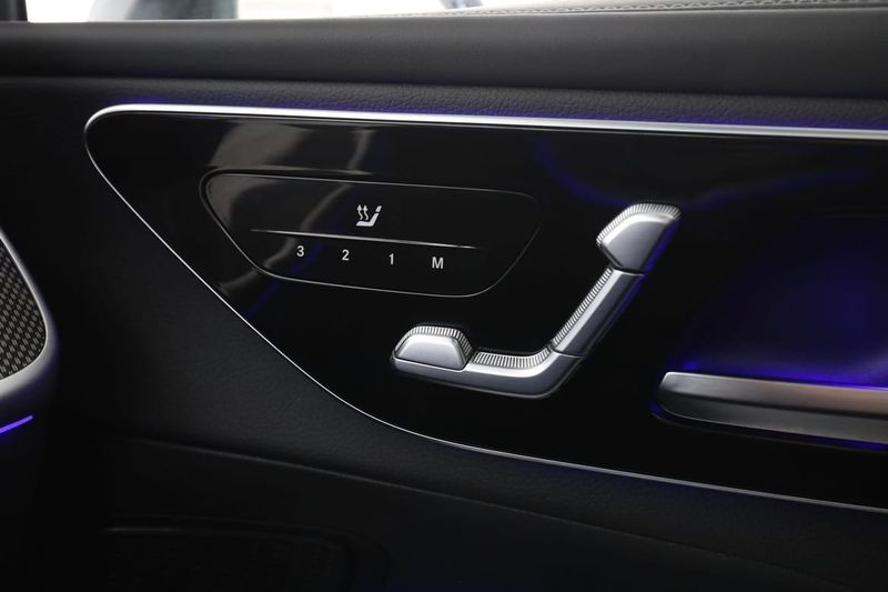 Mercedes GLC300 bild 32