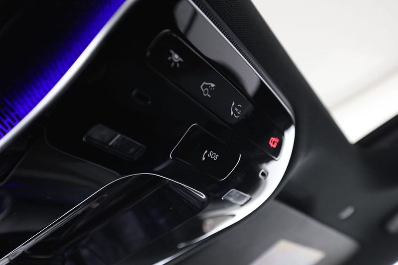 Mercedes GLC300 bild 36