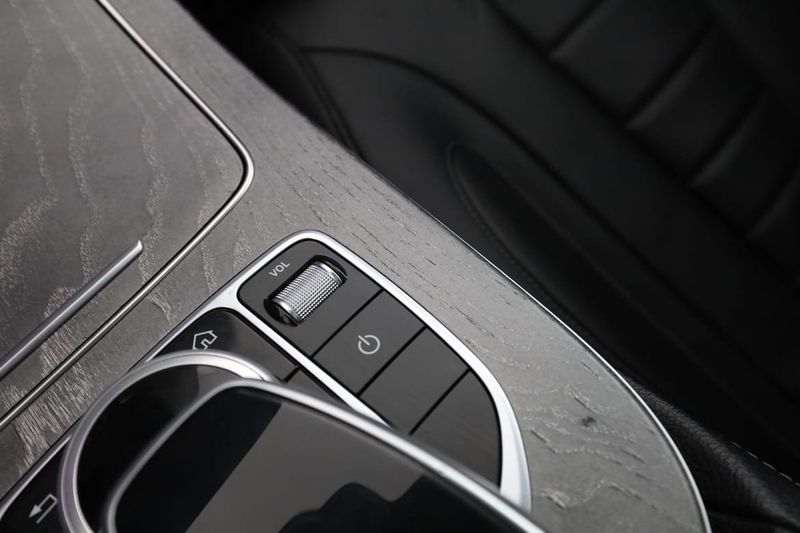 Mercedes CLS450 bild 31