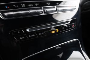 Mercedes GLC220 bild 26