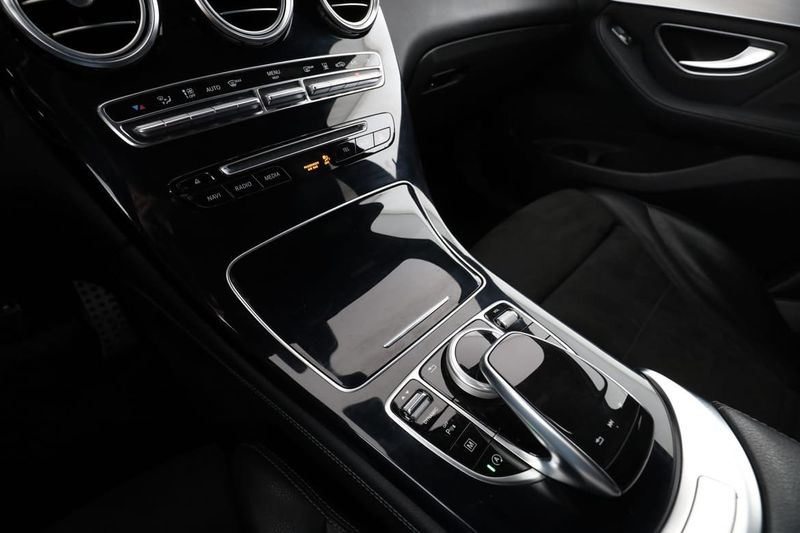 Mercedes GLC220 bild 23