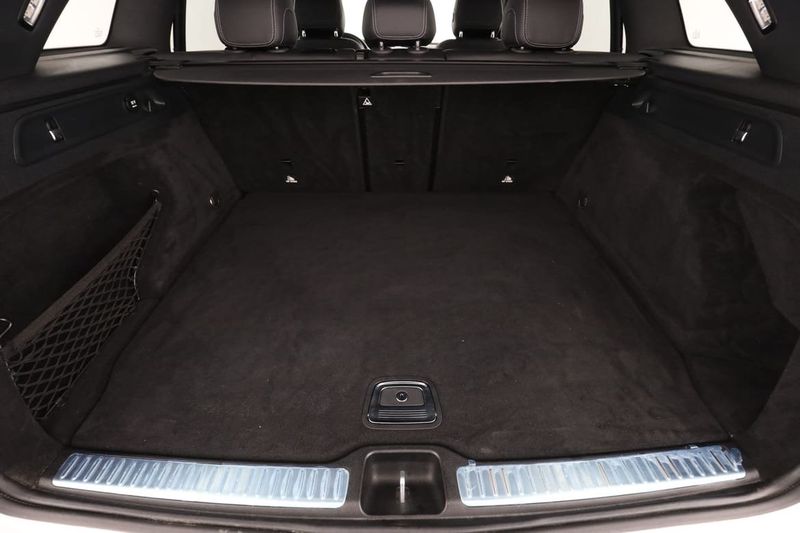 Mercedes GLC220 bild 18