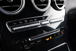 Mercedes GLC220 bild 25