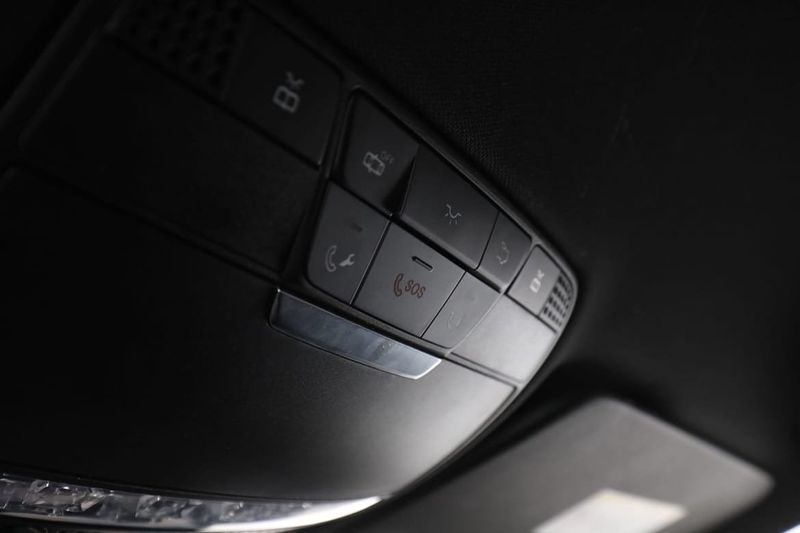 Mercedes GLC220 bild 33