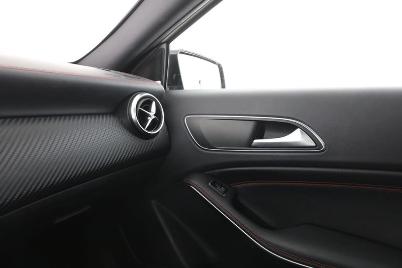 Mercedes A220 bild 34