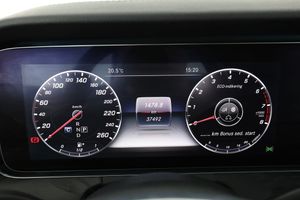 Mercedes E300 bild 20