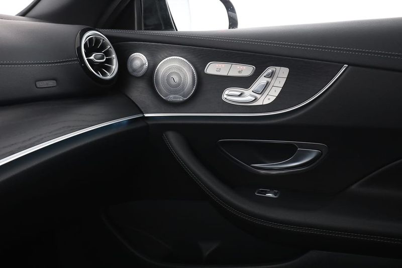 Mercedes E300 bild 34