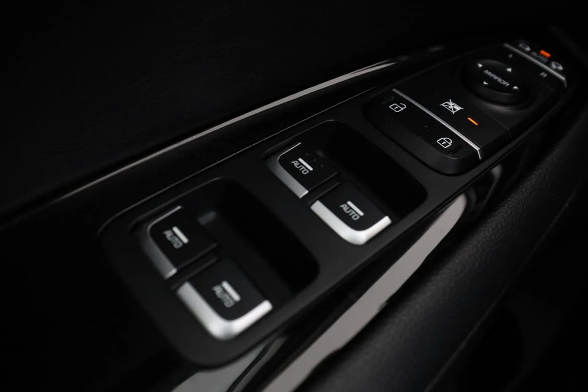 Vehicle image 29