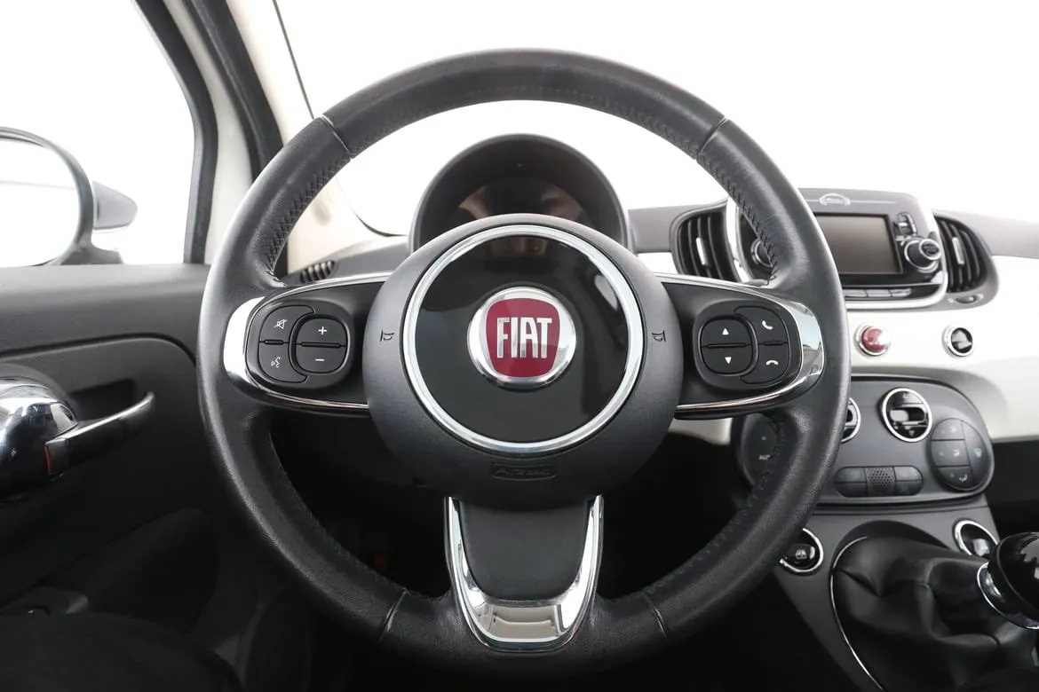 Vehicle image 18