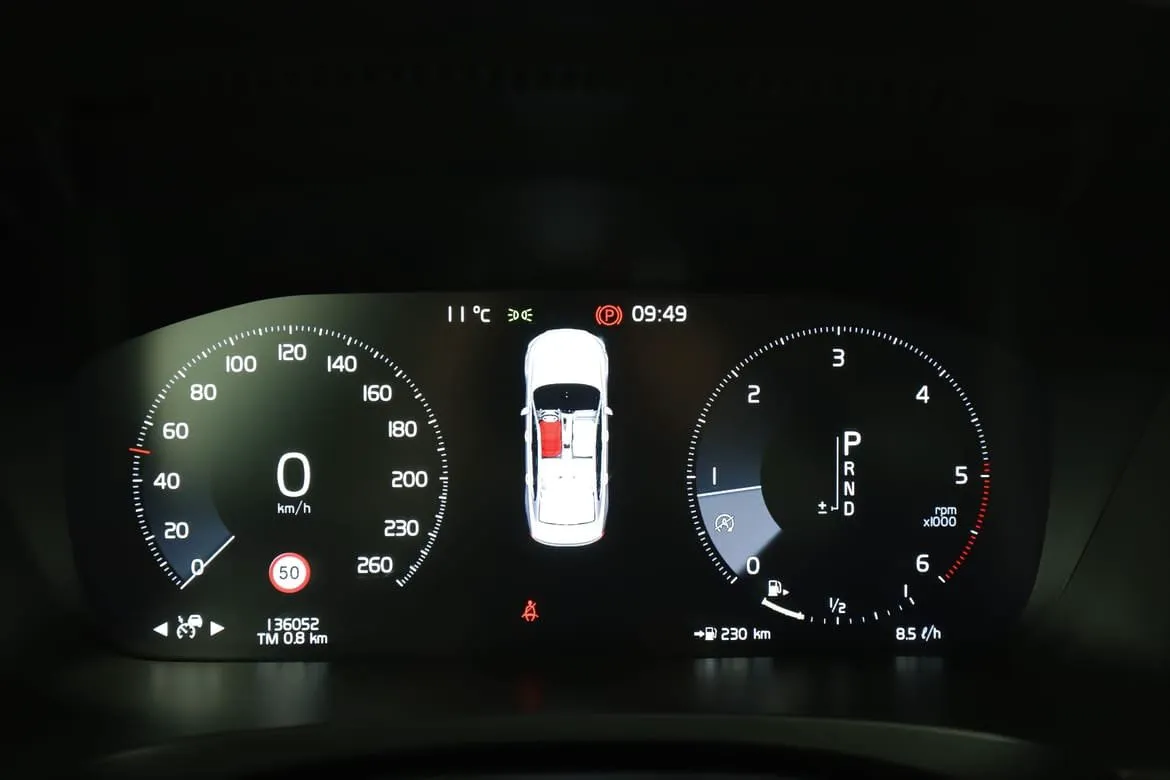 Vehicle image 17
