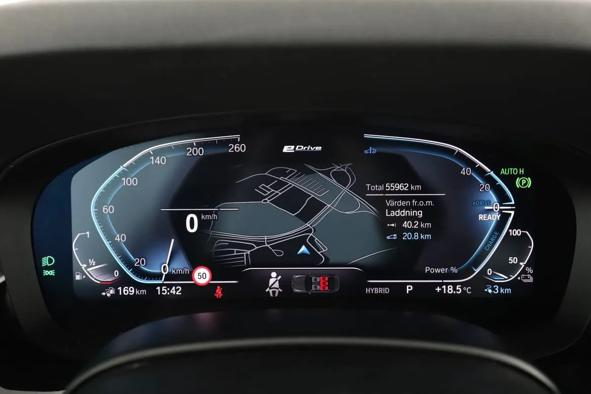 Vehicle image 18