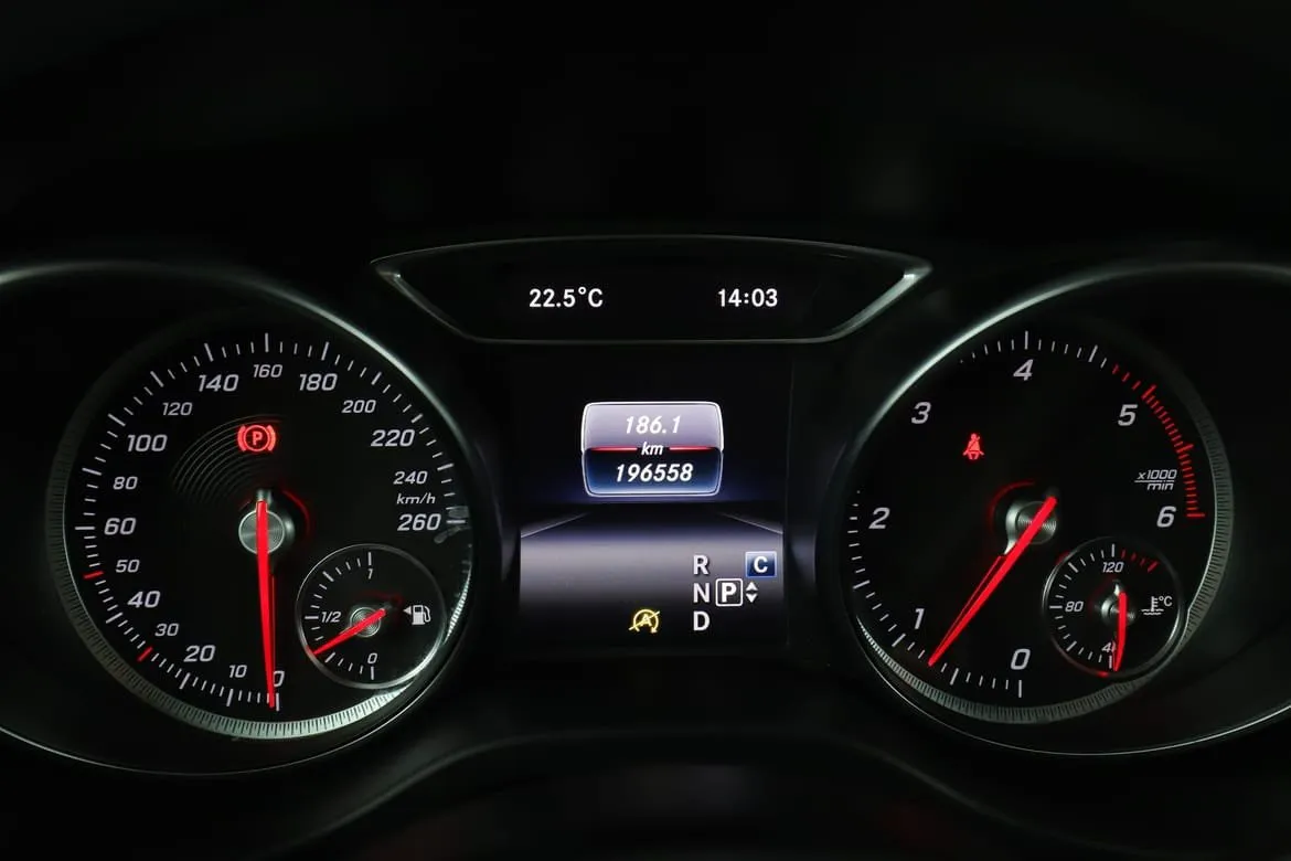 Vehicle image 19