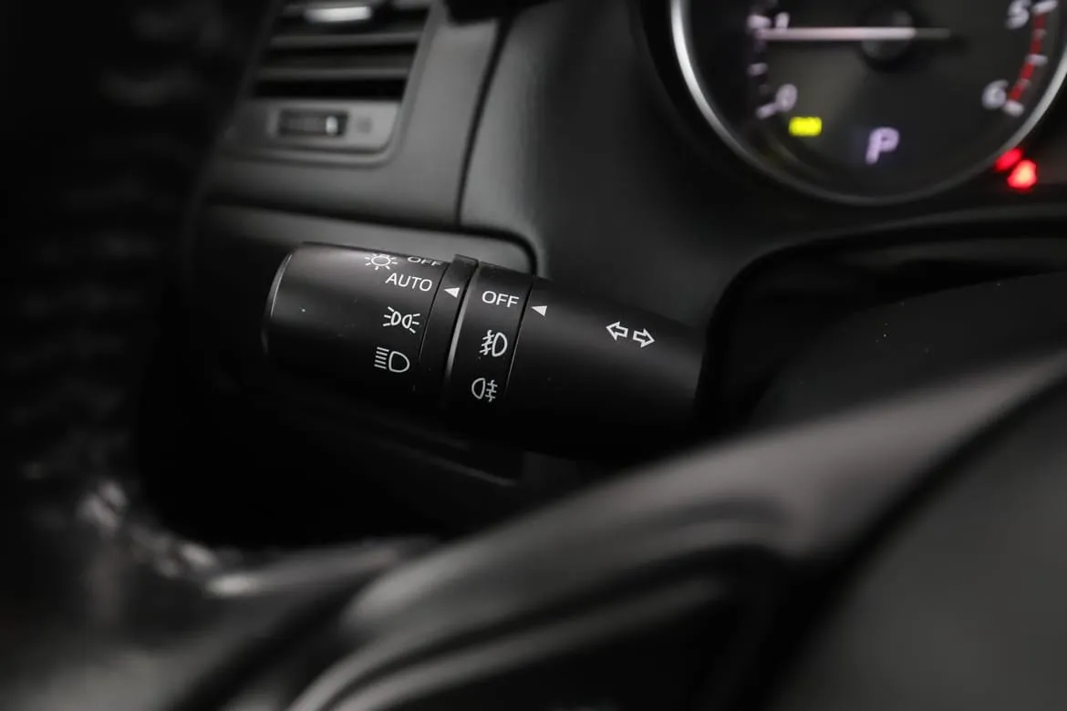 Vehicle image 25