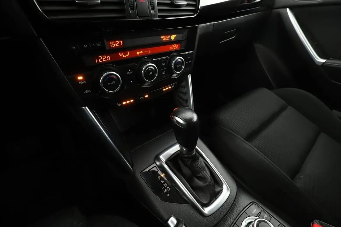 Vehicle image 23
