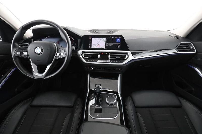 BMW 320 bild 13