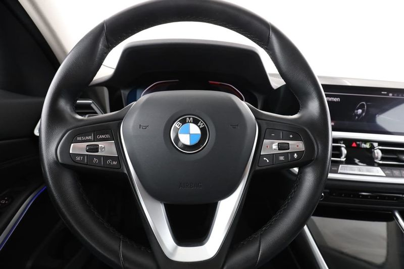 BMW 320 bild 19