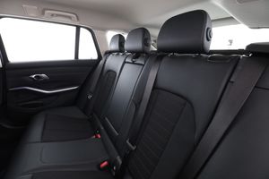BMW 320 bild 15