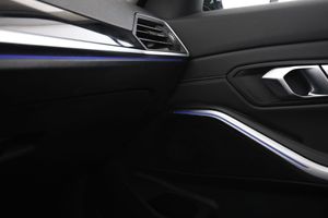 BMW 320 bild 32