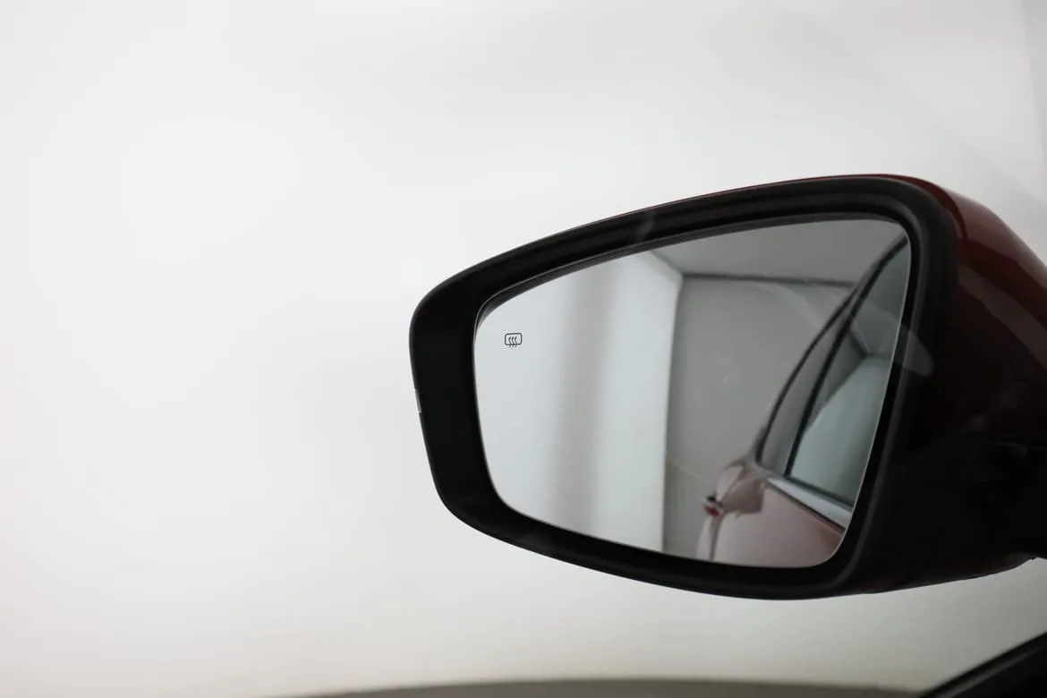Vehicle image 34