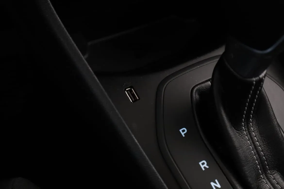 Vehicle image 25