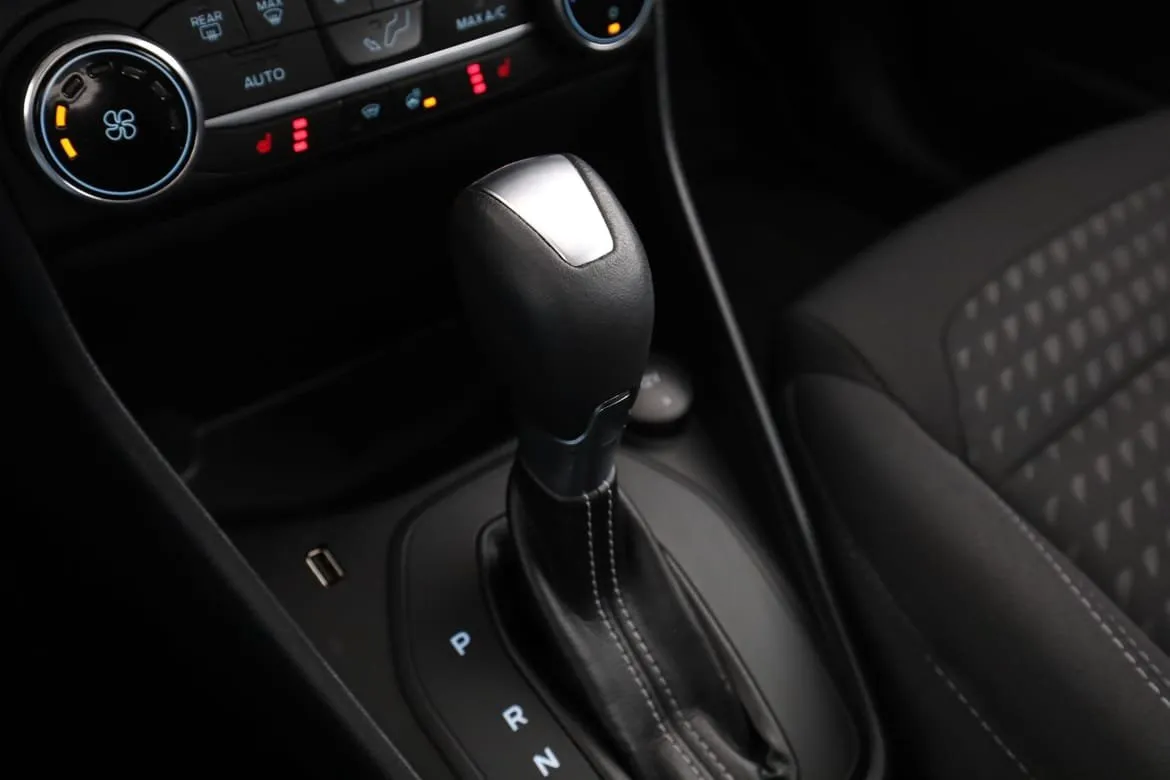 Vehicle image 24