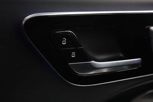 Mercedes E300 bild 32