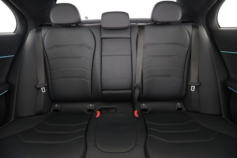 Mercedes E300 bild 16