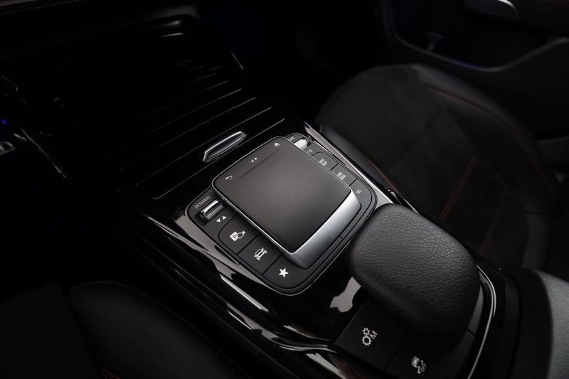 Mercedes CLA45 AMG bild 24