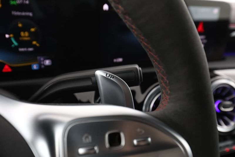 Mercedes CLA45 AMG bild 35