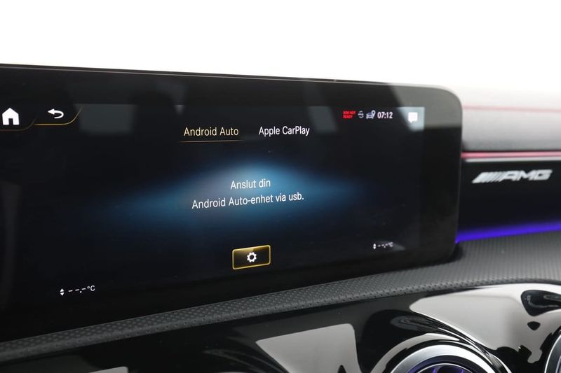 Mercedes CLA45 AMG bild 23