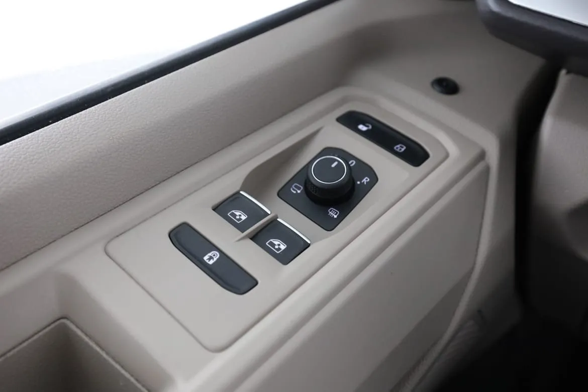 Vehicle image 36