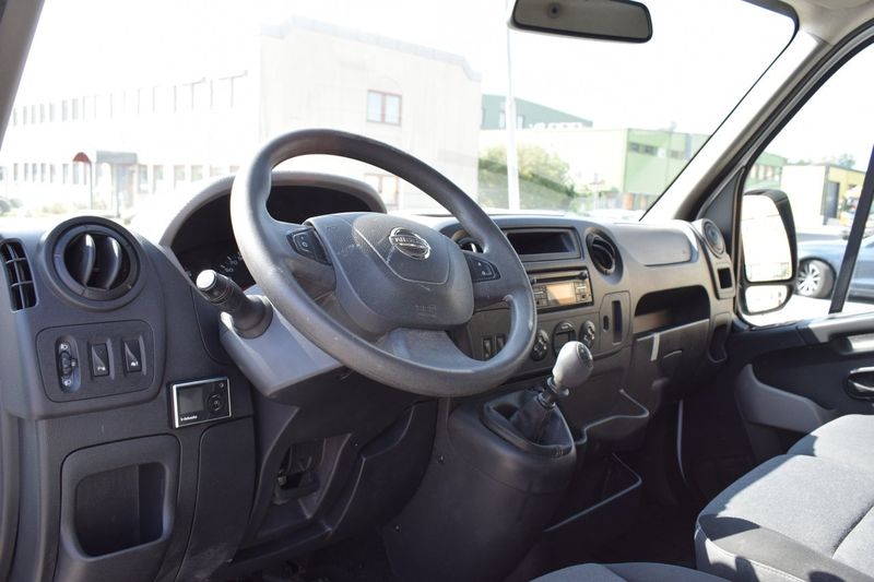 Nissan NV400 bild 6