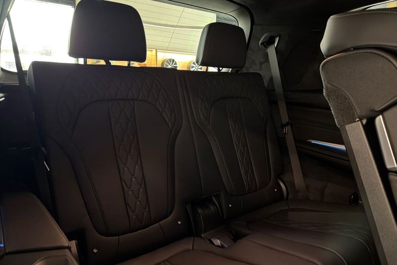 BMW X7 bild 23