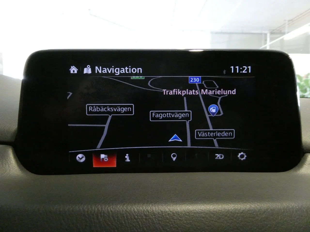 Vehicle image 17