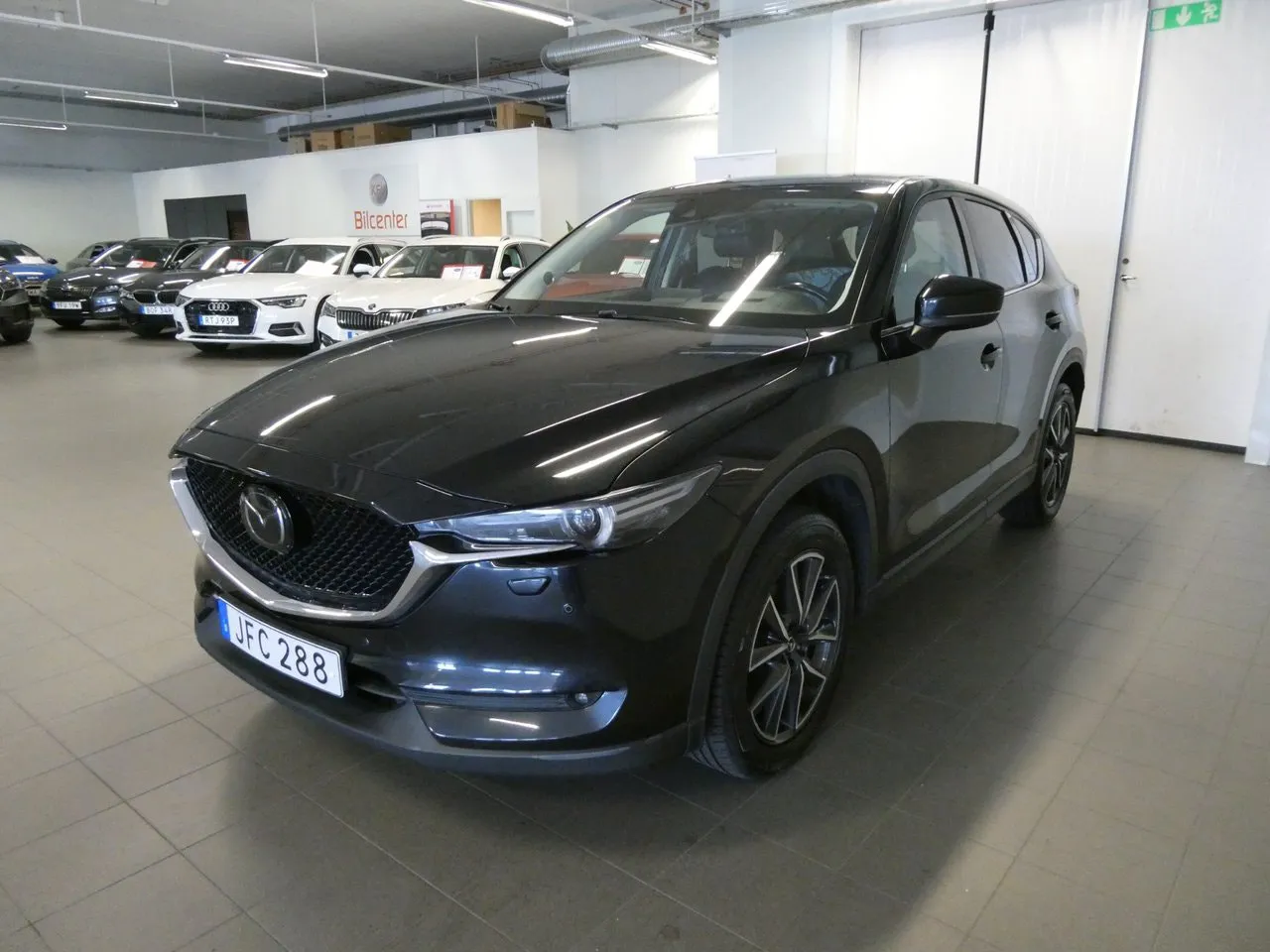 Vehicle image 6