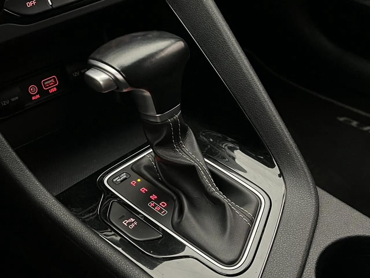 Vehicle image 24