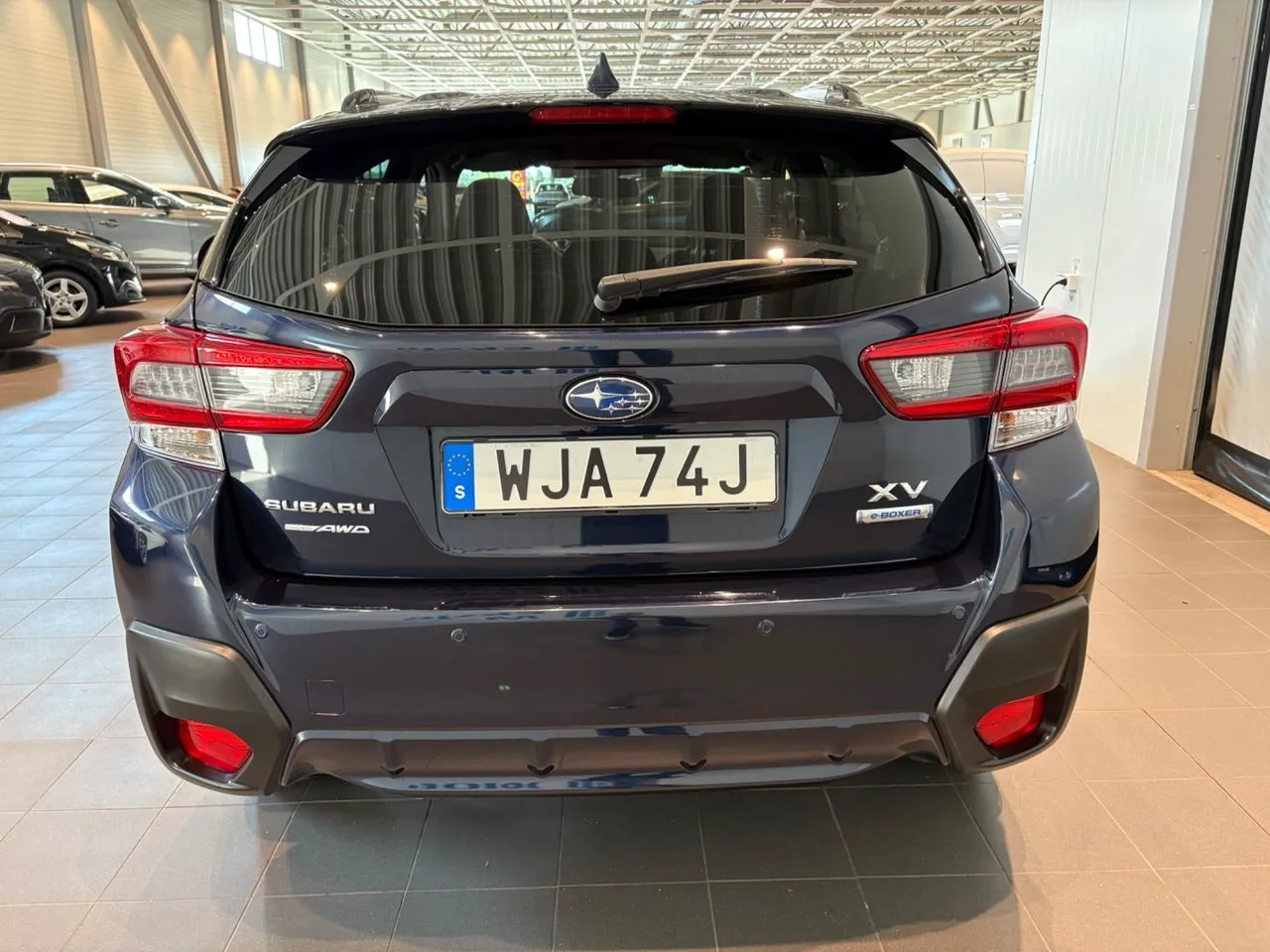 Vehicle image 5