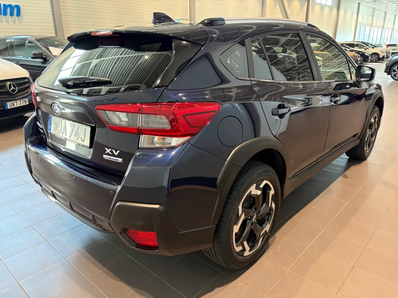 Vehicle image 6
