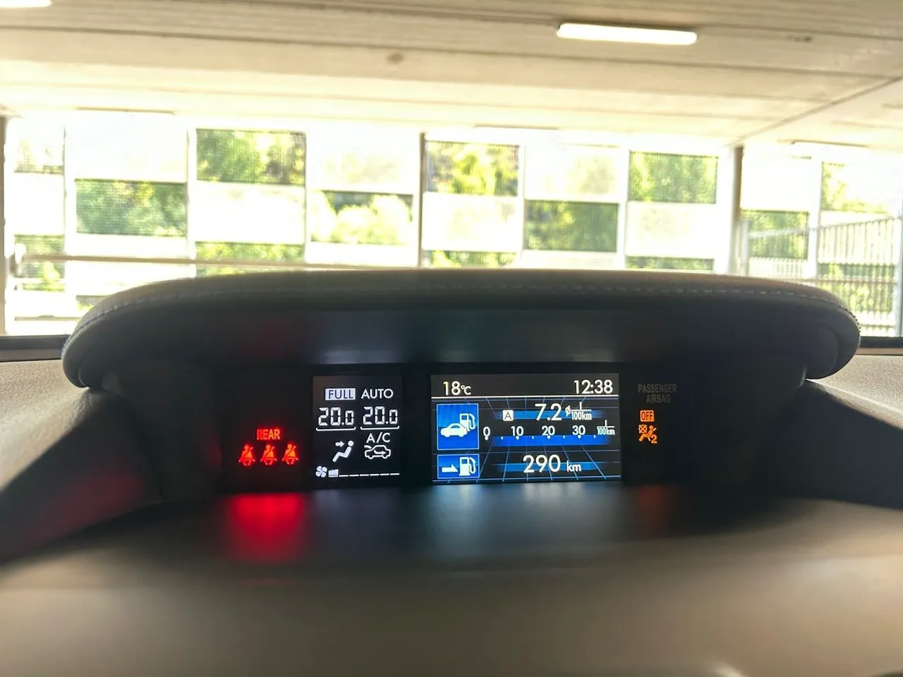 Vehicle image 18