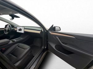 Tesla Model Y bild 22