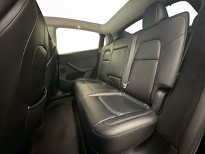 Tesla Model Y bild 24