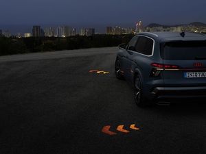 Audi Q7 bild 8