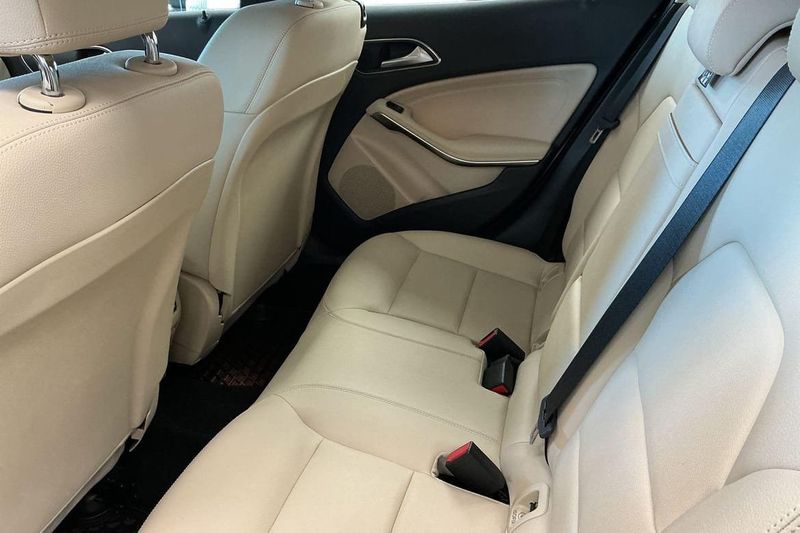 Mercedes GLA220 bild 16