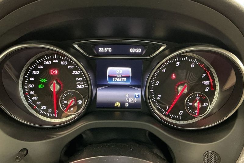 Mercedes GLA220 bild 22