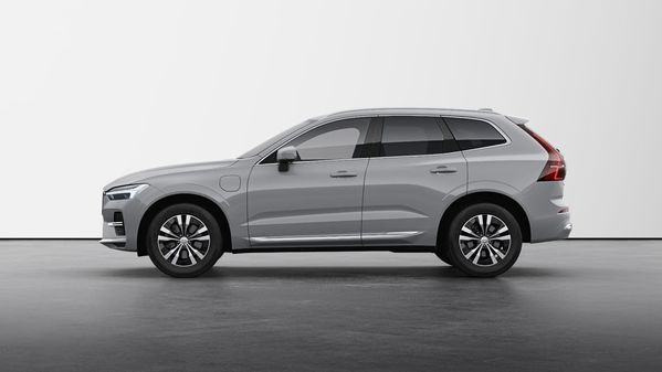 Volvo XC60 T6 Core Bright Finns för snabb lev*Kampanjrabatt - 2025